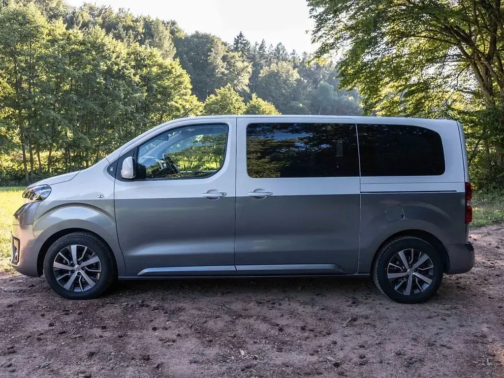Gebraucht Toyota Proace Verso Team 150 PS (110 kW) 2019 Weiß Kombi