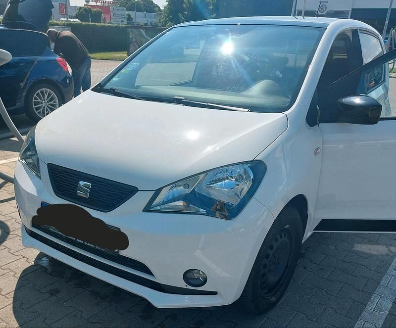Weiß Gebraucht 2018 Seat Mii Chic Kleinwagen | 7.999 € (Fairer Preis) - Bild 1/4