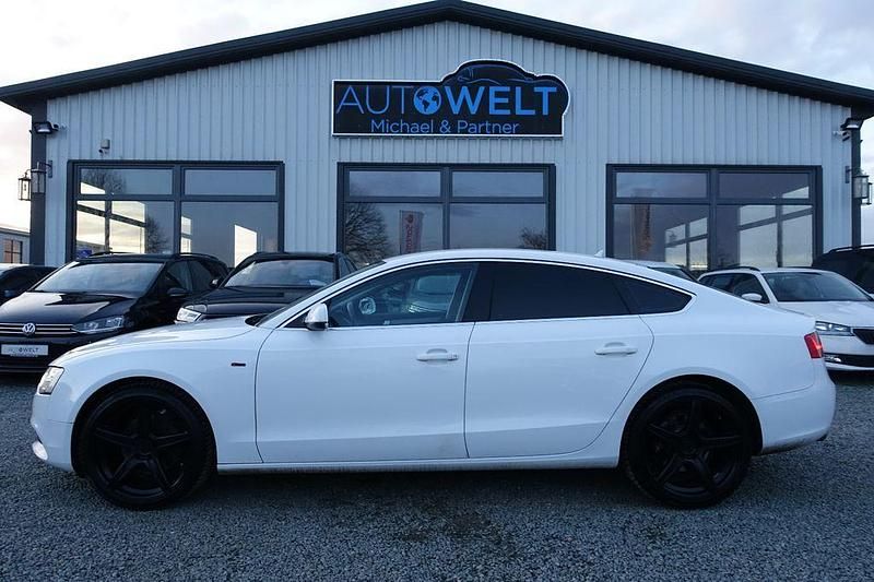 Weiß Gebraucht 2012 Audi A5 S-Line Limousine | 8.990 € (Fairer Preis) - Bild 1/4
