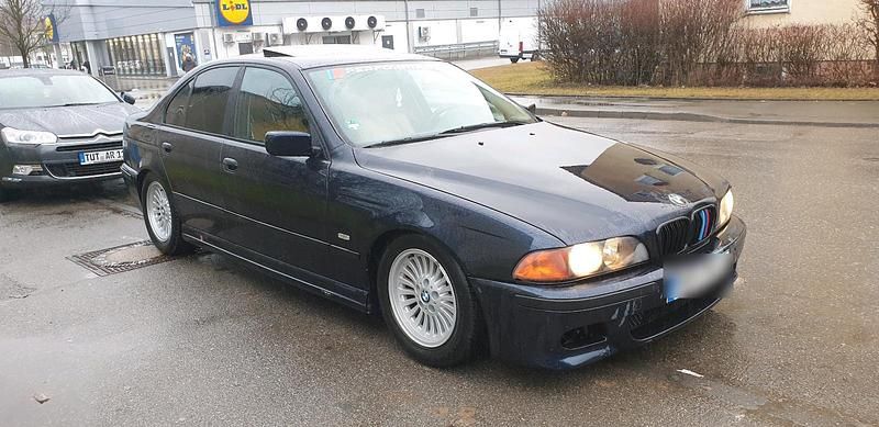Gebraucht BMW 523 M Sport 170 PS (125 kW) 2000 Blau Limousine