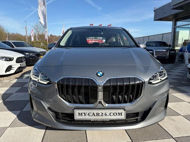 Gebraucht BMW 218 Active Tourer Sport Line 150 PS (110 kW) 2023 Grau Van / Kleinbus