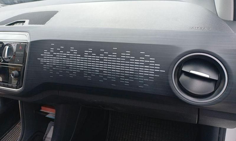 Gebraucht VW up! Sound 90 PS (66 kW) 2017 Weiß Kleinwagen