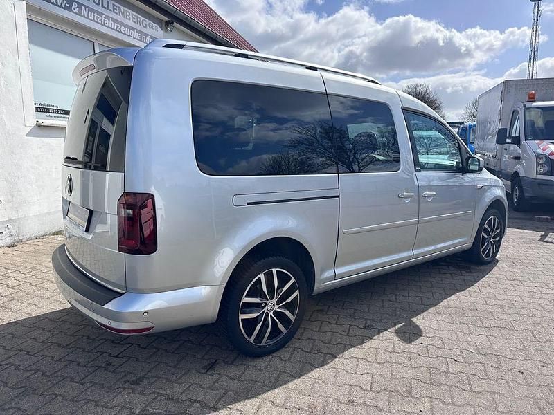 Gebraucht VW Caddy Maxi 102 PS (75 kW) 2015 Silber Van / Kleinbus
