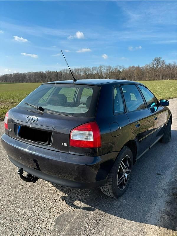 Gebraucht Audi A3 105 PS (77 kW) 2001 Blau Kleinwagen