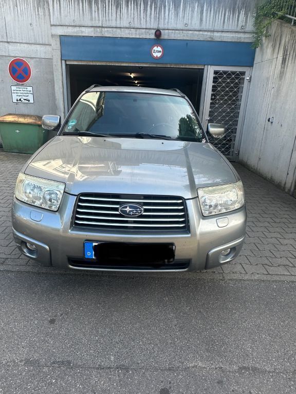Grau Gebraucht 2007 Subaru Forester Active SUV | 3.990 € (Guter Preis) - Bild 1/3