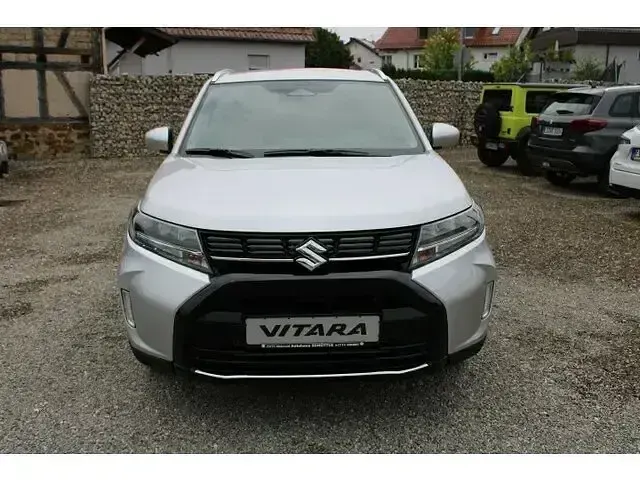 Neu Suzuki Vitara Comfort 109 PS (80 kW) 2026 Silber SUV