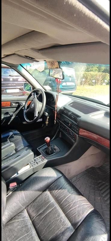 Gebraucht BMW 730 188 PS (138 kW) 1990 Beige Limousine