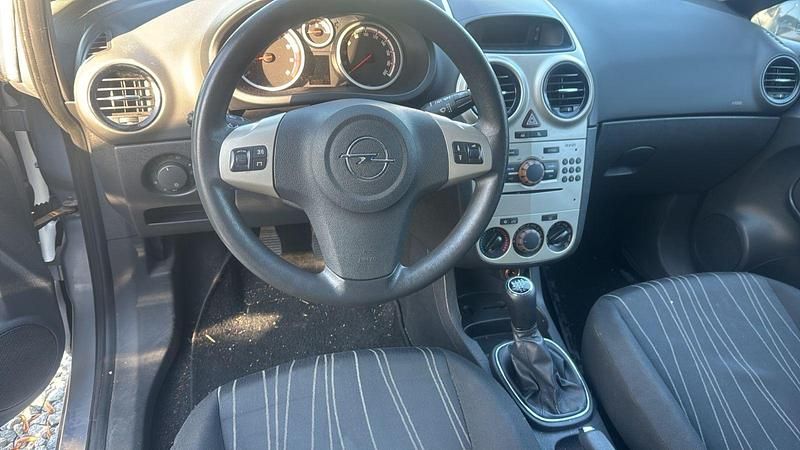 Gebraucht Opel Corsa Catch Me 80 PS (58 kW) 2007 Silber Kleinwagen