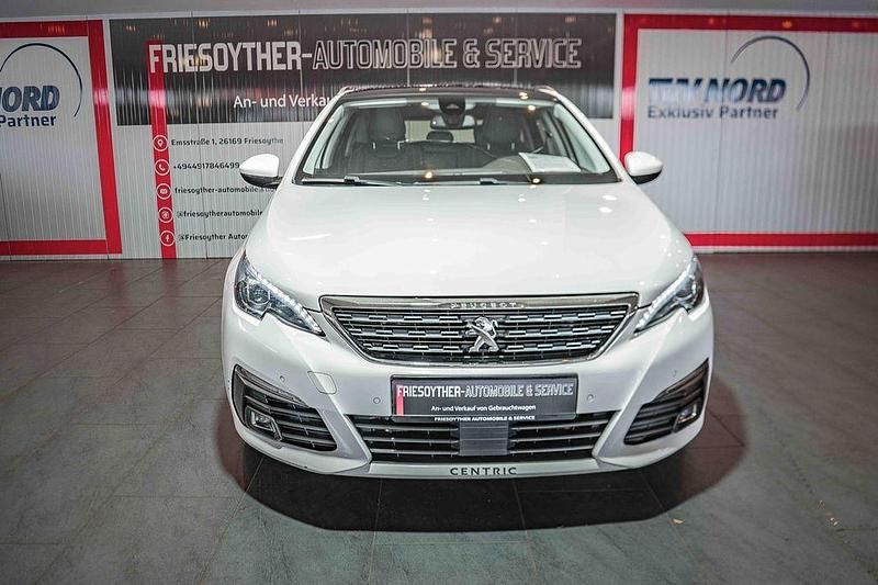 Gebraucht Peugeot 308 SW Allure 131 PS (96 kW) 2018 Weiß Kombi