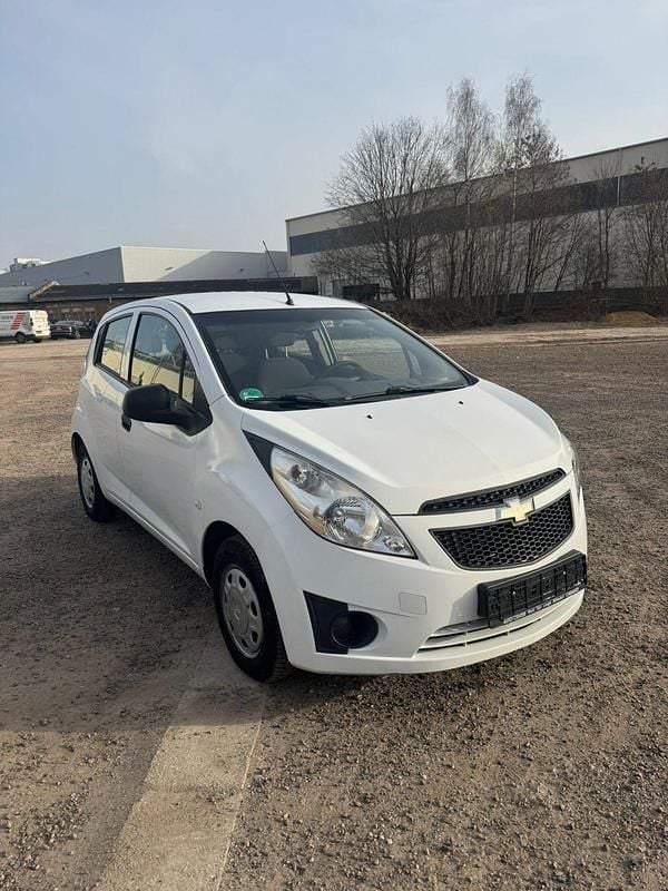 Gebraucht Chevrolet Spark 68 PS (50 kW) 2012 Weiß Kleinwagen
