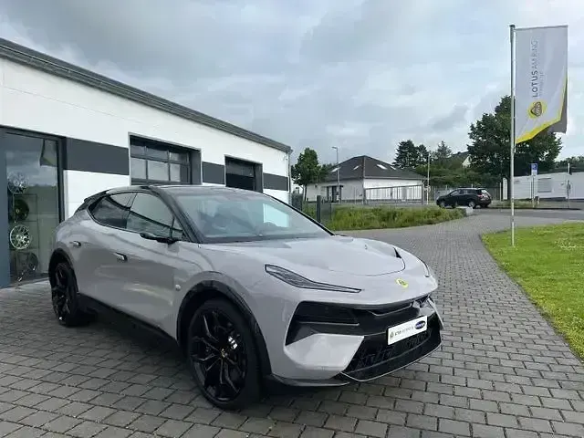Używany Lotus Eletre 450 kW (612 KM) 2023 Szary SUV