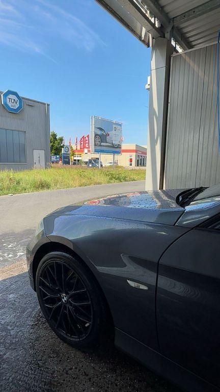 Gebraucht BMW 318 143 PS (105 kW) 2007 Grau Limousine