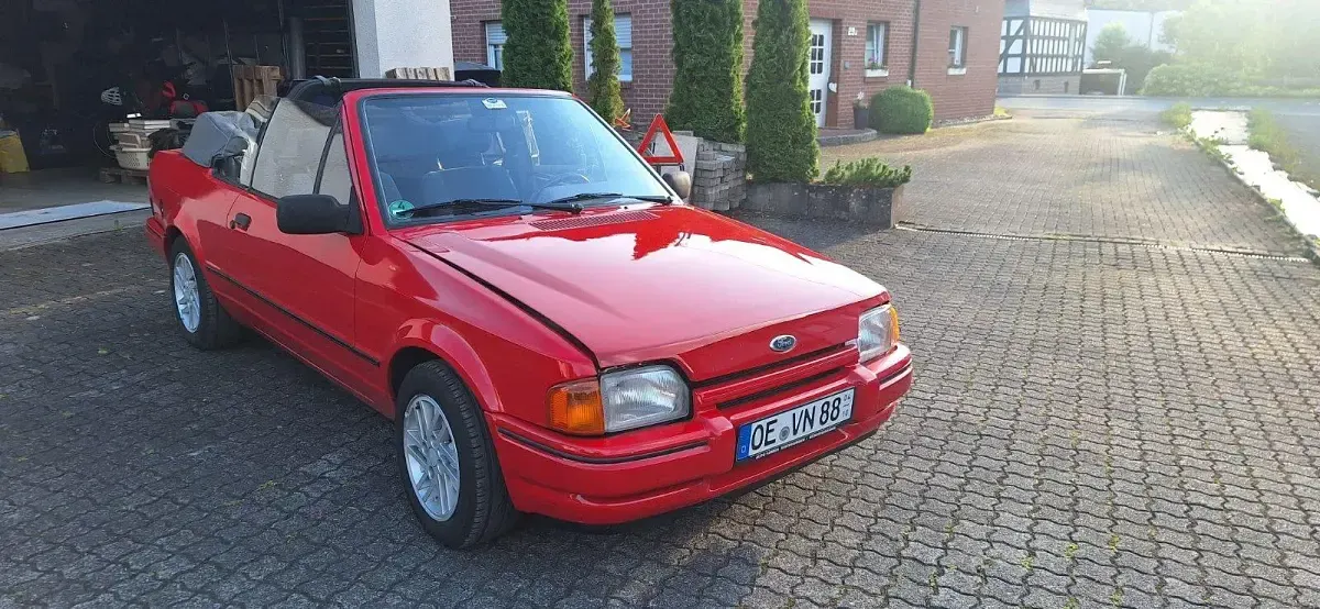 Gebraucht Ford Escort Cabriolet 90 PS (66 kW) 1987 Rot Cabrio