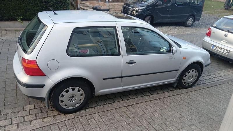 Gebraucht VW Golf III 101 PS (74 kW) 1998 Silber Limousine