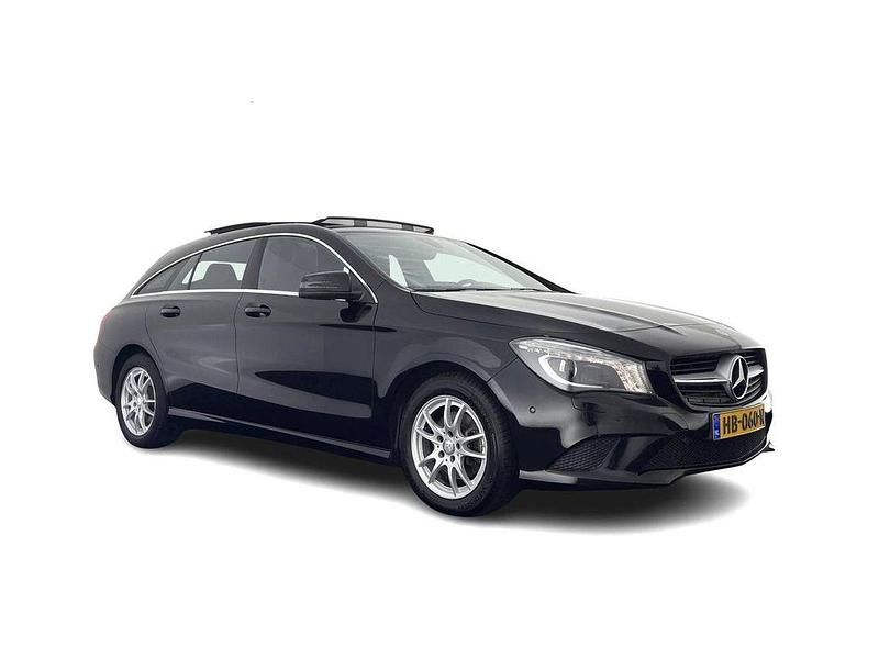 Schwarz Gebraucht 2015 Mercedes CLA220 Shooting Brake Prestige Kombi | 12.445 € (Guter Preis) - Bild 1/4