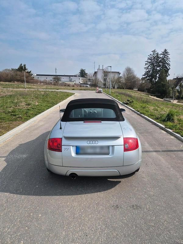 Gebraucht Audi TT Roadster 179 PS (131 kW) 2004 Silber Cabrio