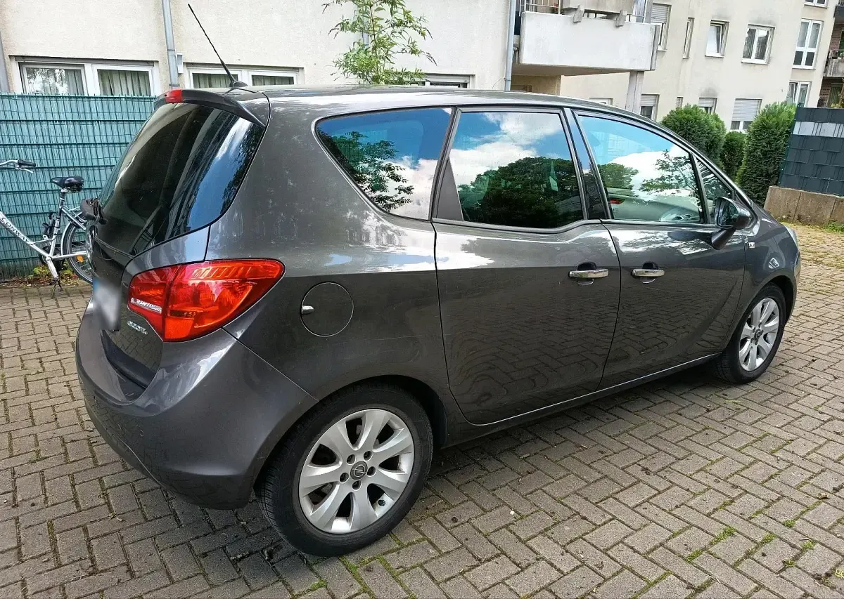 Gebraucht Opel Meriva 95 PS (69 kW) 2011 Grau Van / Kleinbus