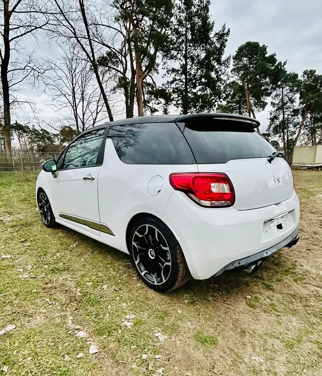 Gebraucht Citroën DS3 156 PS (114 kW) 2010 Weiß Kleinwagen