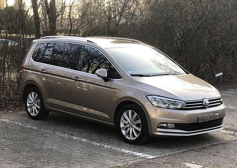 Gebraucht VW Touran Highline 179 PS (131 kW) 2016 Beige Van / Kleinbus