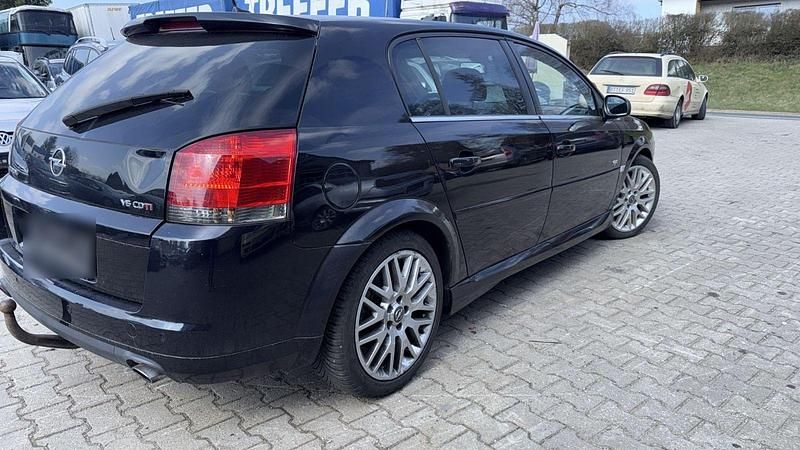 Gebraucht Opel Signum Edition 184 PS (135 kW) 2007 Kleinwagen