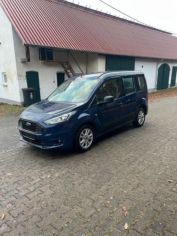 Blau Gebraucht 2021 Ford Tourneo Trend Van / Kleinbus | 22.300 € (Guter Preis) - Bild 1/4