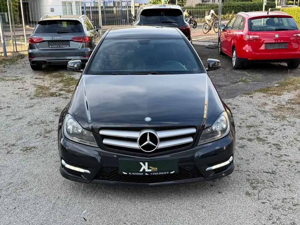 Gebraucht Mercedes C250 204 PS (150 kW) 2013 Schwarz Coupé
