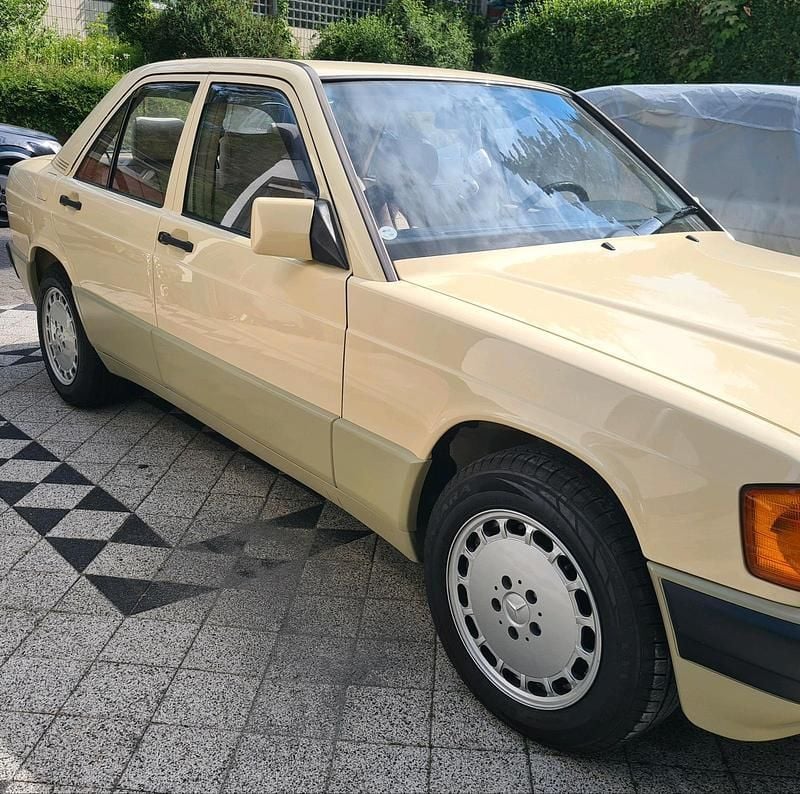 Gebraucht Mercedes 190 90 PS (66 kW) 1992 Limousine