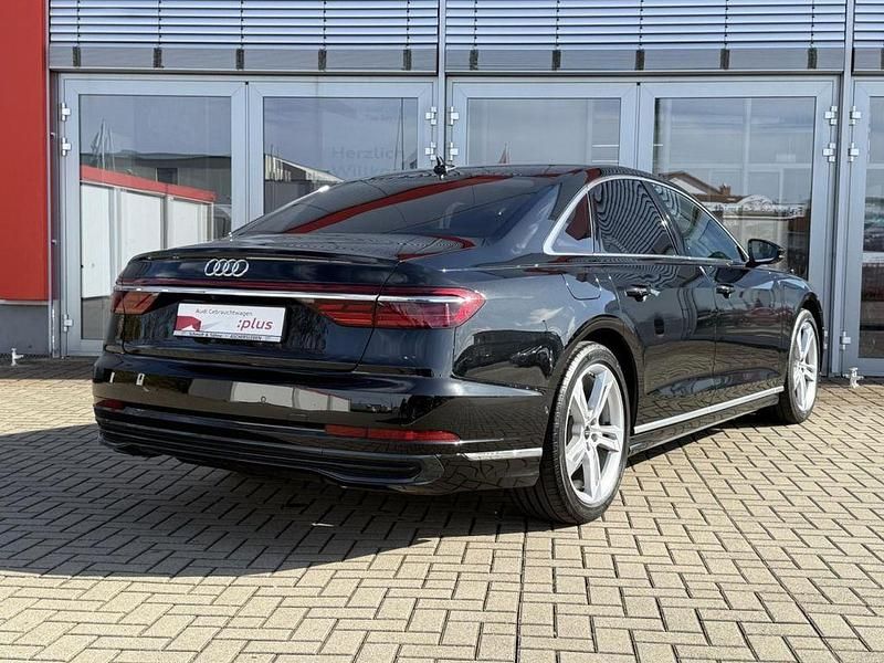 Gebraucht Audi A8 Ambiente 286 PS (210 kW) 2022 Schwarz metallic Limousine