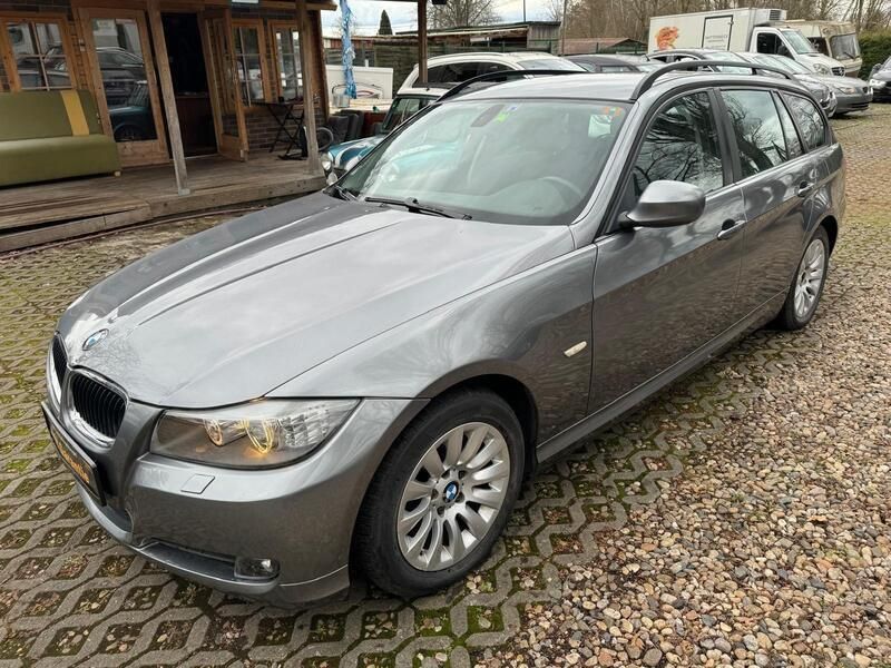Grau Gebraucht 2009 BMW 320 Kombi | 3.999 € (Superpreis) - Bild 1/4