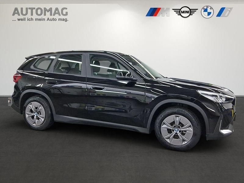 Gebraucht BMW iX1 Performance 230 kW (313 PS) 2023 Schwarz SUV