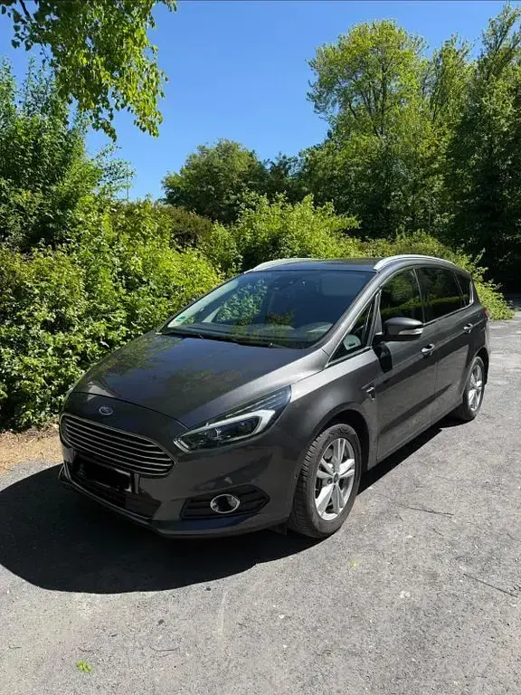 Occasion Ford S-MAX Titanium 190 ch (139 kW) 2018 Gris Monospace