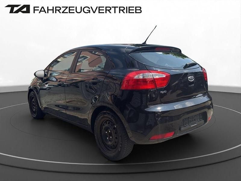 Gebraucht Kia Rio Edition 7 109 PS (80 kW) 2012 Schwarz Limousine