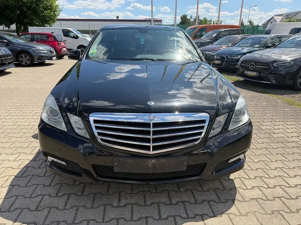Gebraucht Mercedes E250 AMG 204 PS (150 kW) 2009 Schwarz Limousine