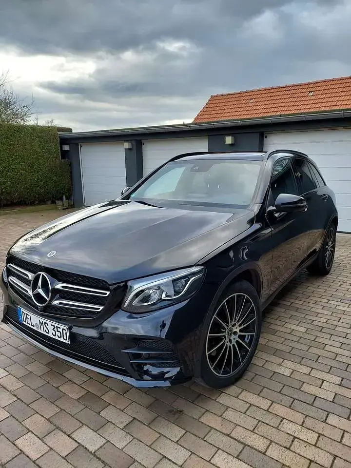 Gebraucht Mercedes GLC250 211 PS (155 kW) 2018 Schwarz SUV