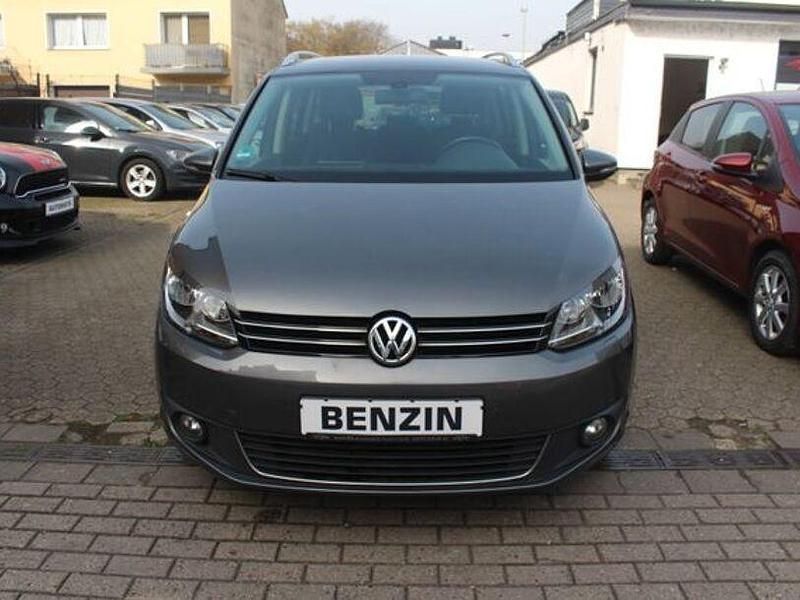 Gebraucht VW Touran Cup 105 PS (77 kW) 2015 Pepper grey metallic Van / Kleinbus