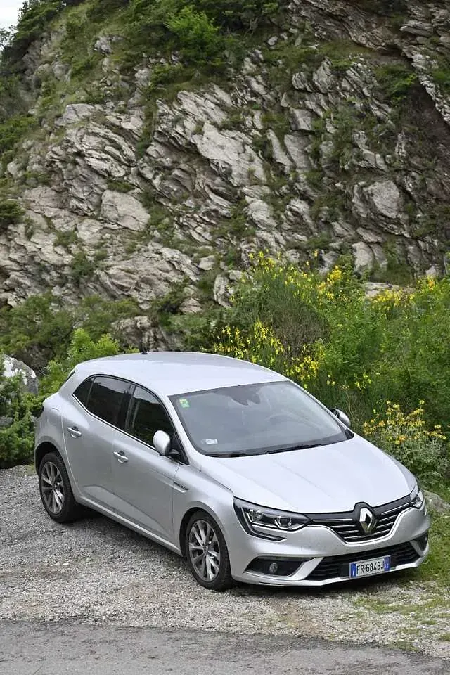 Używany Renault Mégane Intens 110 KM (80 kW) 2018 Sedan/Limuzyna