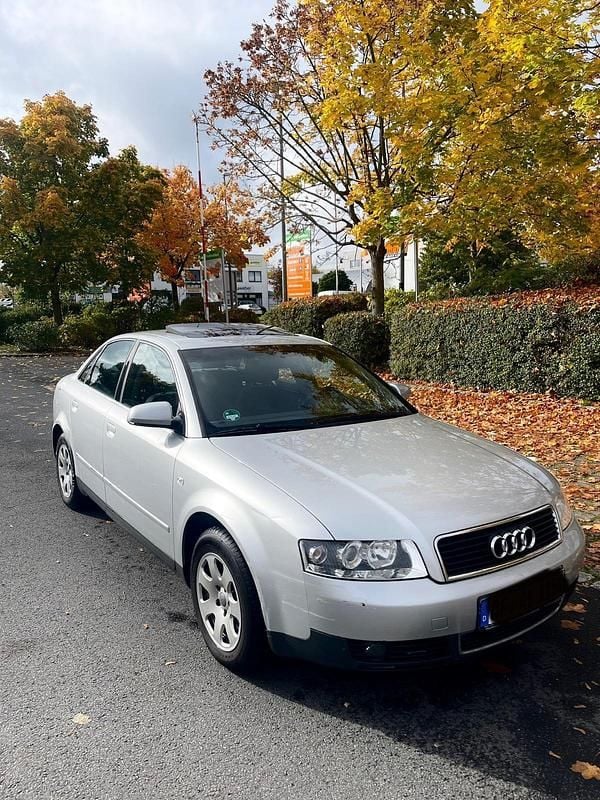 Silber Gebraucht 2003 Audi A4 Limousine | 4.850 € (Teuer) - Bild 1/4