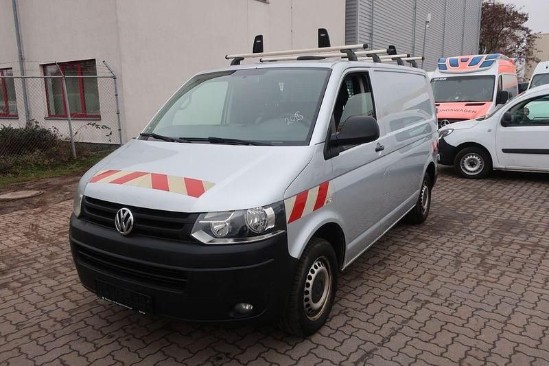 Gebraucht VW T5 140 PS (102 kW) 2014 Silber Van