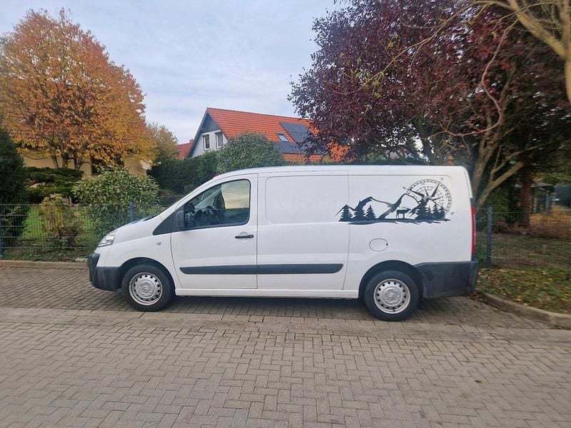 Weiß Gebraucht 2012 Citroën Jumpy Van / Kleinbus | 6.975 € - Bild 1/4