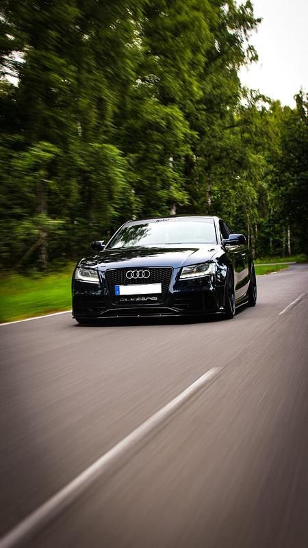 Blau Gebraucht 2010 Audi A5 Design Coupé | 15.000 € - Bild 1/4