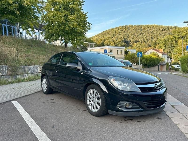 Schwarz Gebraucht 2006 Opel Astra GTC Limousine | 1.500 € (Superpreis) - Bild 1/4