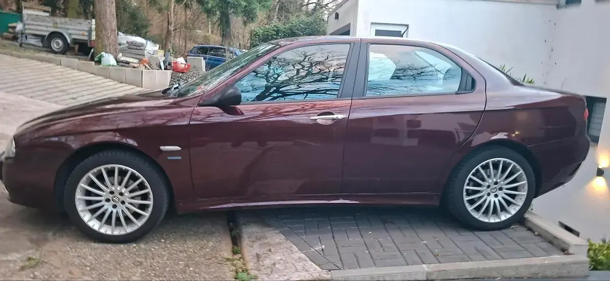 Gebraucht Alfa Romeo 156 120 PS (88 kW) 2004 Rot Limousine