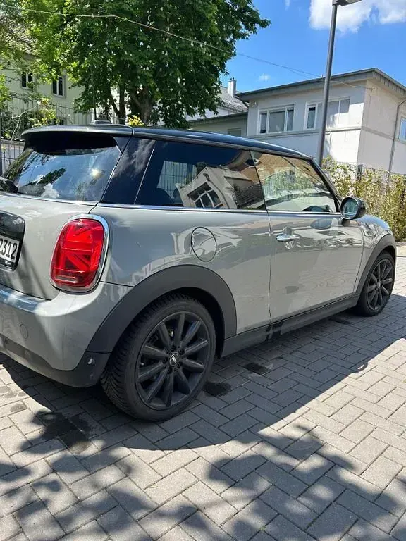 Gebraucht Mini Cooper 136 PS (100 kW) 2019 Grau Kleinwagen