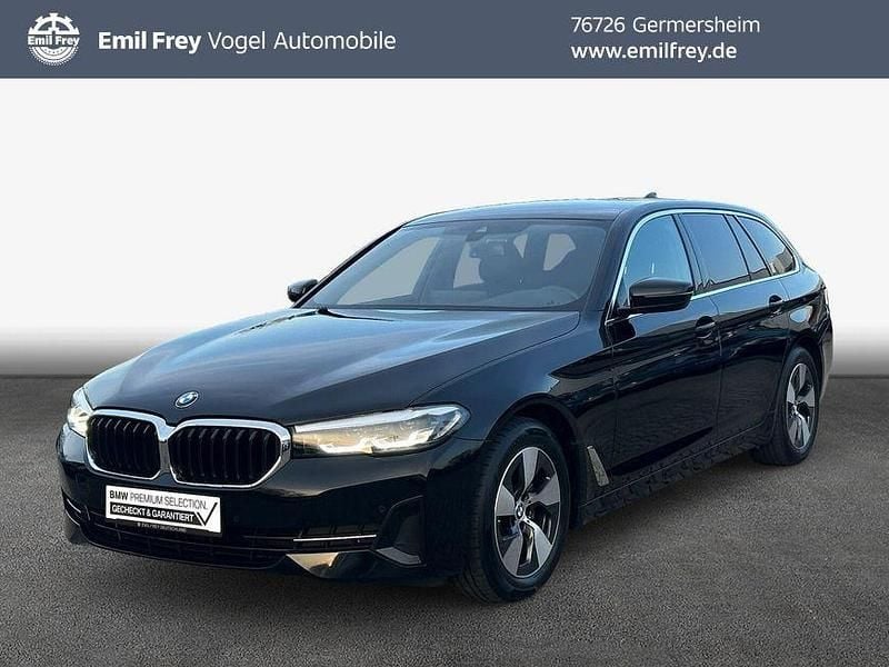 Gebraucht BMW 520 184 PS (135 kW) 2022 Schwarz Kombi