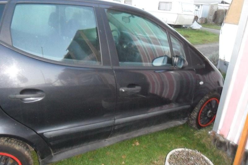 Gebraucht Mercedes A140 82 PS (60 kW) 1999 Schwarz Kleinwagen