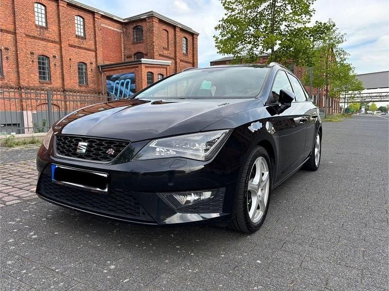 Schwarz Gebraucht 2014 Seat Leon ST FR Kombi | 9.000 € (Fairer Preis) - Bild 1/4
