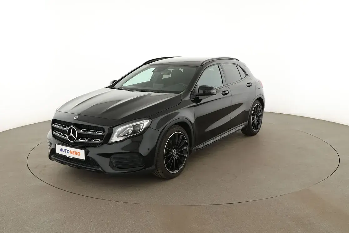 Gebraucht Mercedes GLA180 AMG line 122 PS (89 kW) 2018 SUV