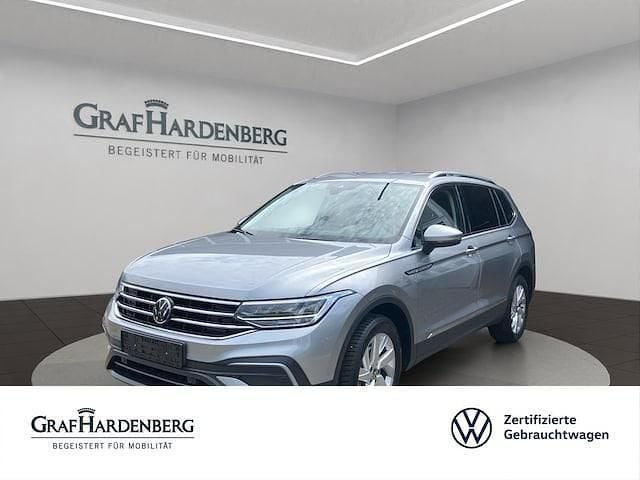 Silber Gebraucht 2024 VW Tiguan Allspace Life SUV | 34.444 € (Fairer Preis) - Bild 1/4