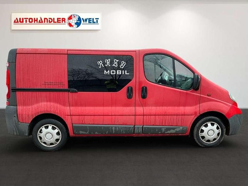 Gebraucht Opel Vivaro 114 PS (83 kW) 2013 Rot Van / Kleinbus