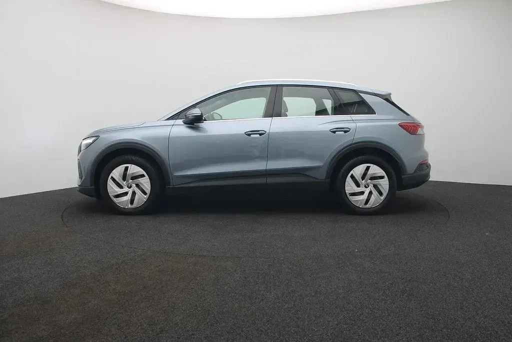Gebraucht Audi Q4 e-tron Comfort 150 kW (204 PS) 2023 Geysirblau metallic SUV